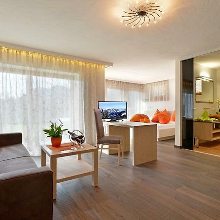 Bauernhof Lindenhof Bed & Breakfast เชฟเฟา อัม วิลเดนไคเซอร์ ภายนอก รูปภาพ