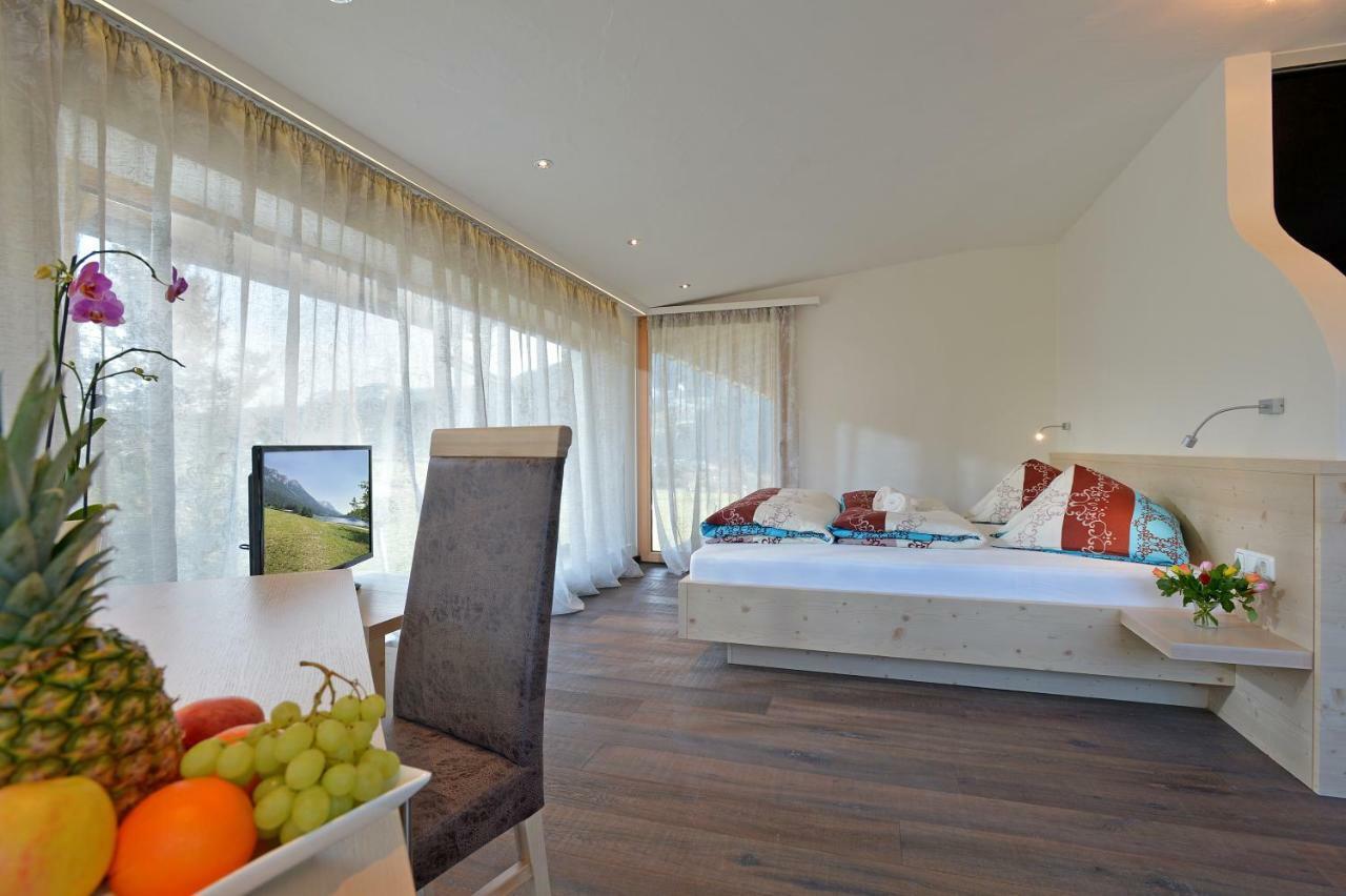 Bauernhof Lindenhof Bed & Breakfast เชฟเฟา อัม วิลเดนไคเซอร์ ภายนอก รูปภาพ